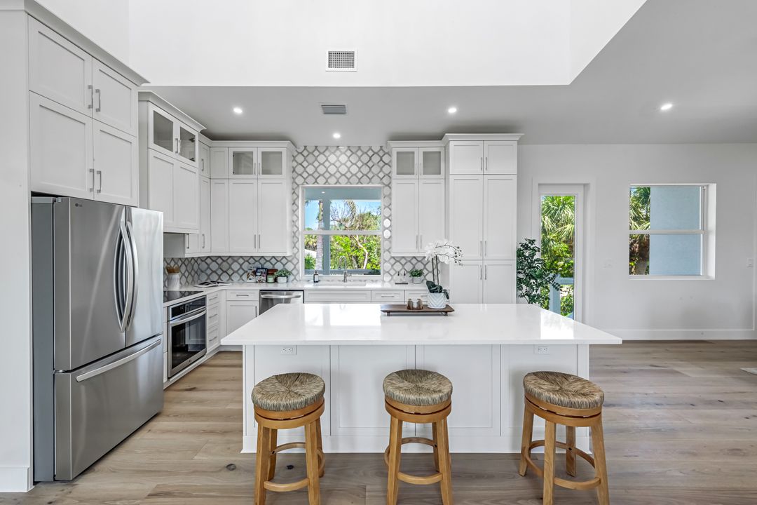 742 Nerita St, Sanibel, FL 33957