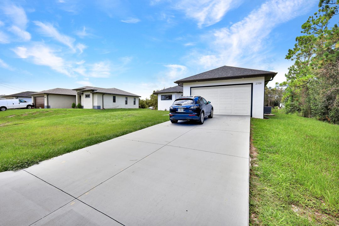 2709 53rd St SW, Lehigh Acres, FL 33976