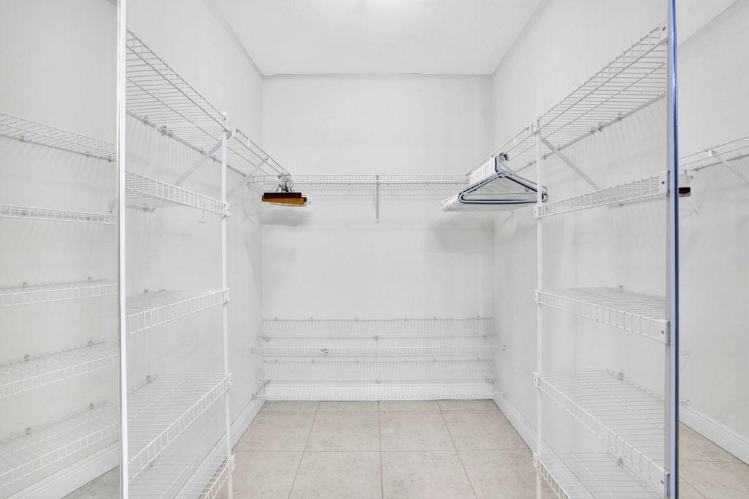 2355 Hidden Lake Dr #3, Naples, FL 34112