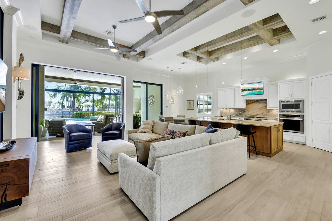 17429 Via Lugano Ct, Miromar Lakes, FL 33913