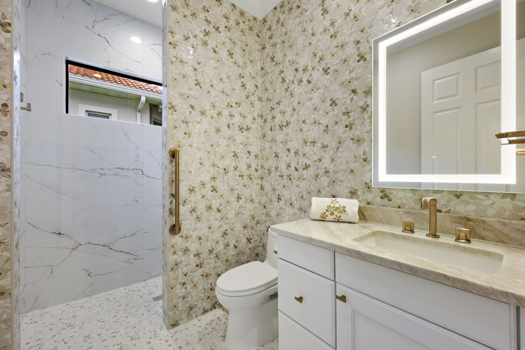 1725 Supreme Ct, Naples, FL 34110