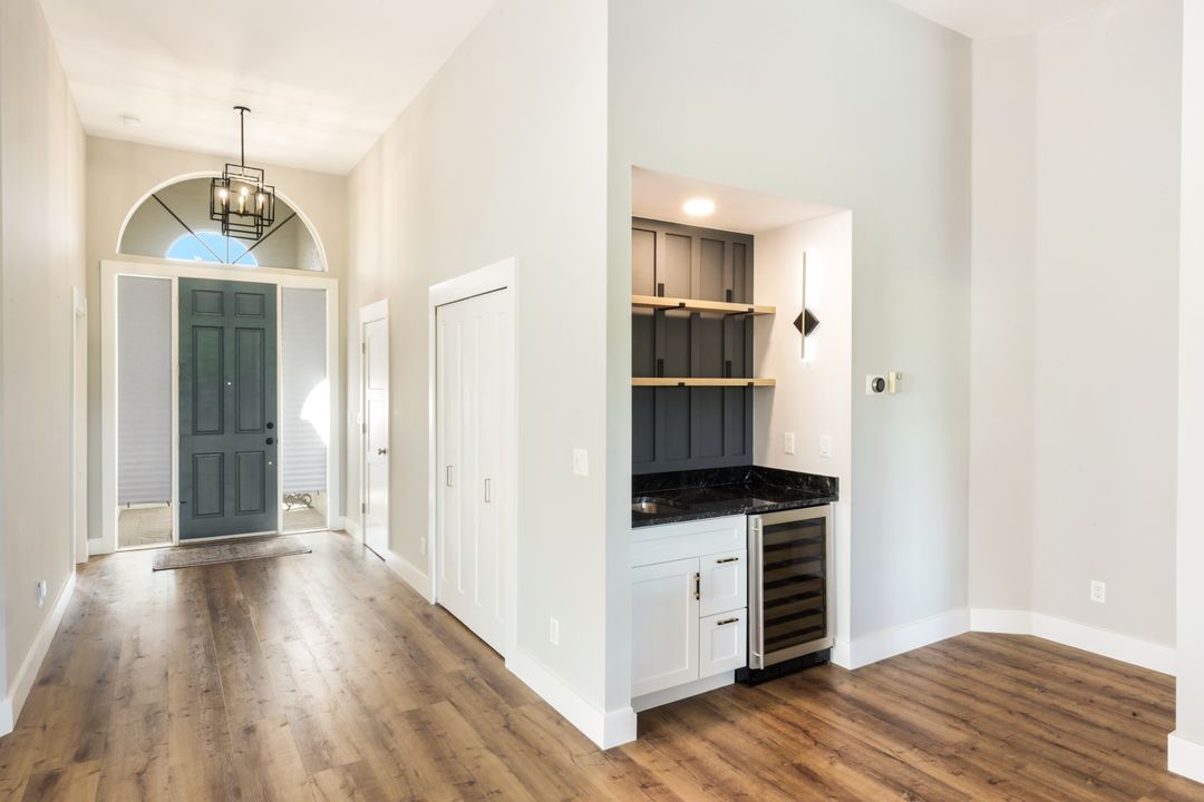 19641 Silver Oak Dr, Fort Myers, FL 33967