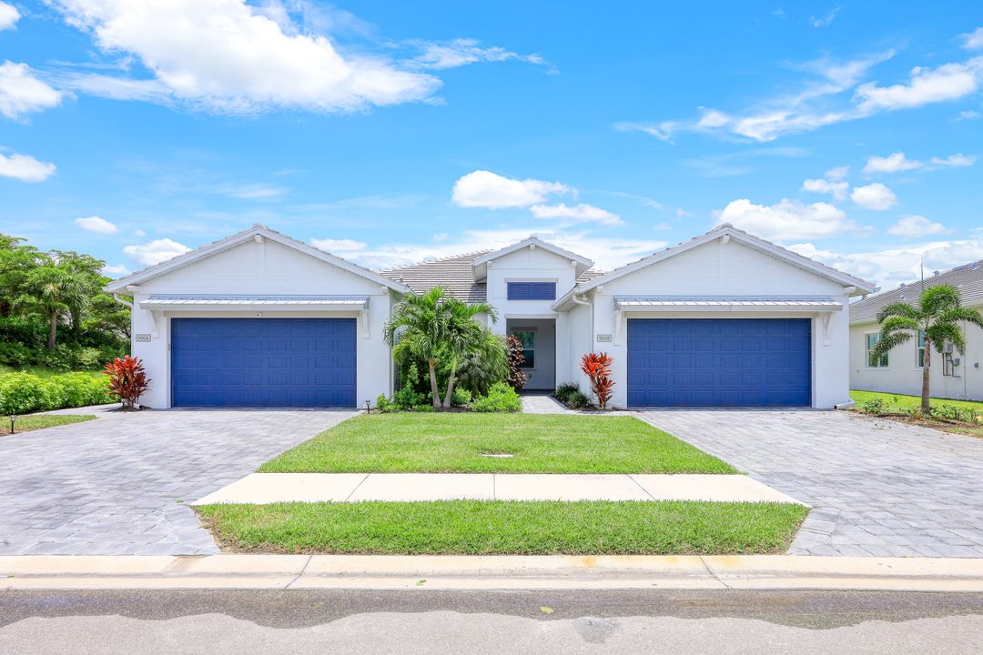 9004 Mayreau Way, Naples, FL