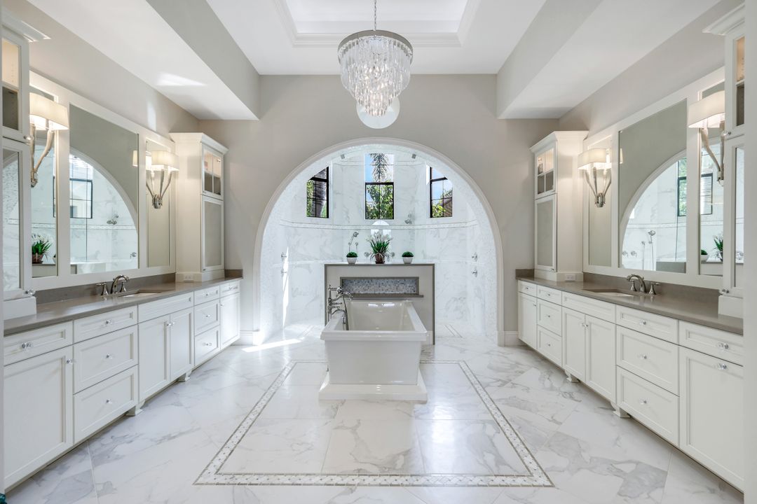16747 Prato Way, Naples, FL 34110