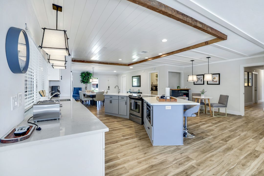400 S Barfield Dr, Marco Island, FL 34145