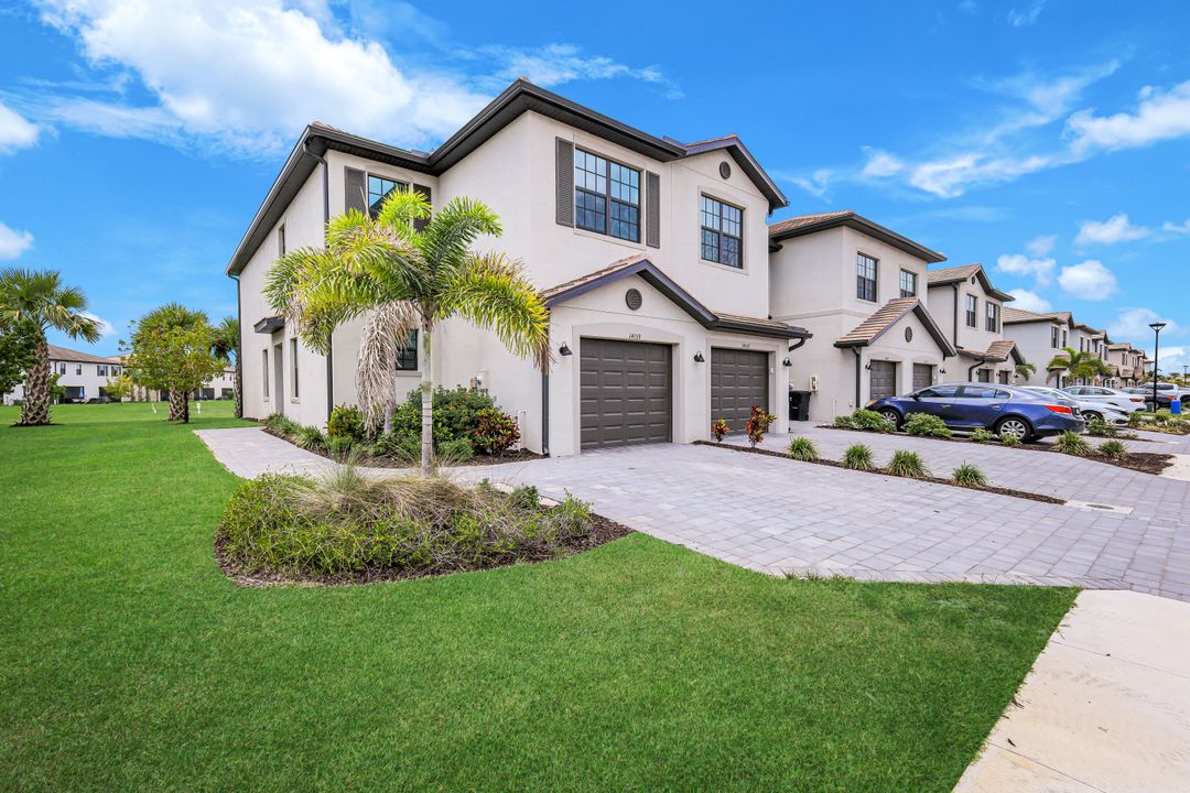 14159 Gardeners Wy, Fort Myers, FL 33913