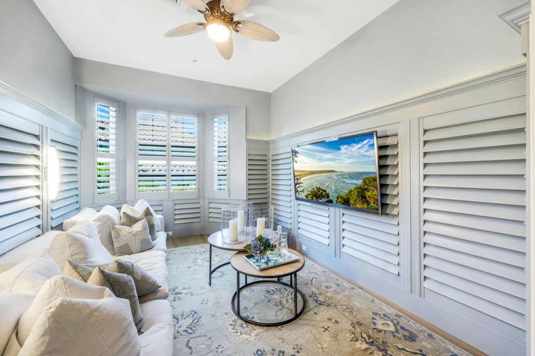 510 2nd St S, Naples, FL 34102