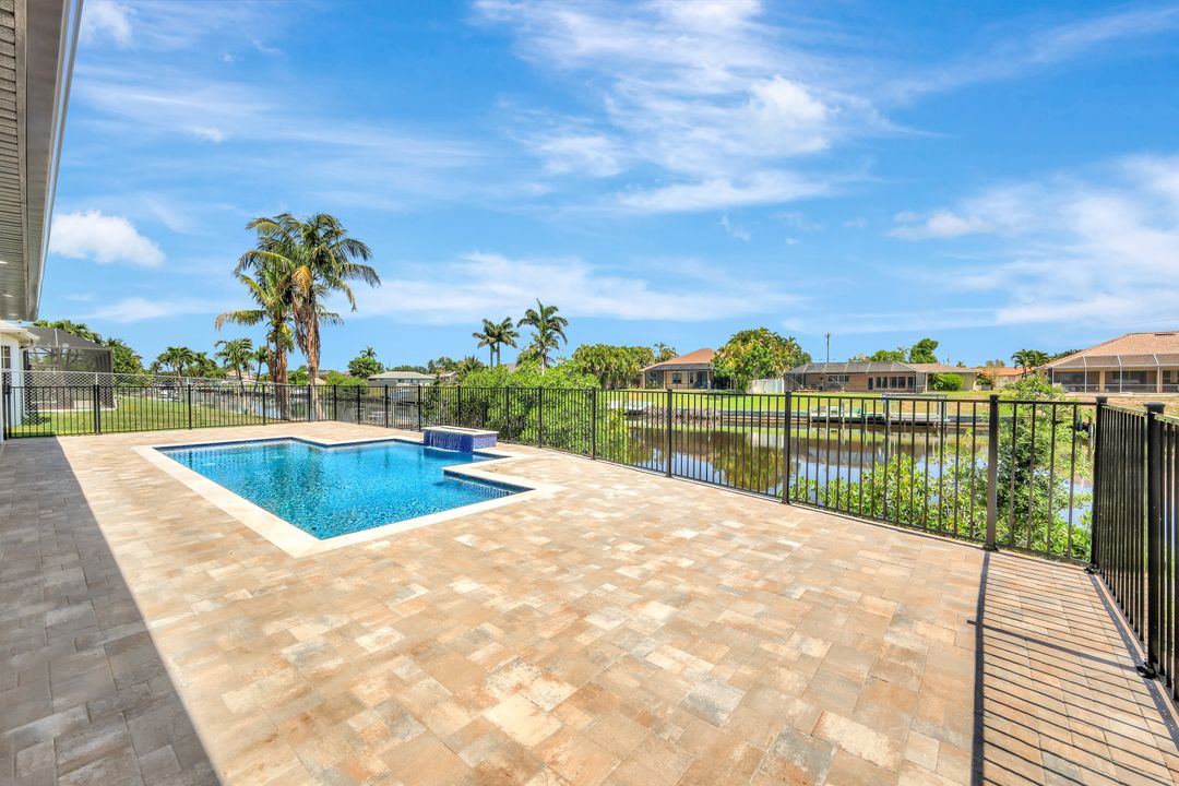 1511 SE 21st St, Cape Coral, FL 33990