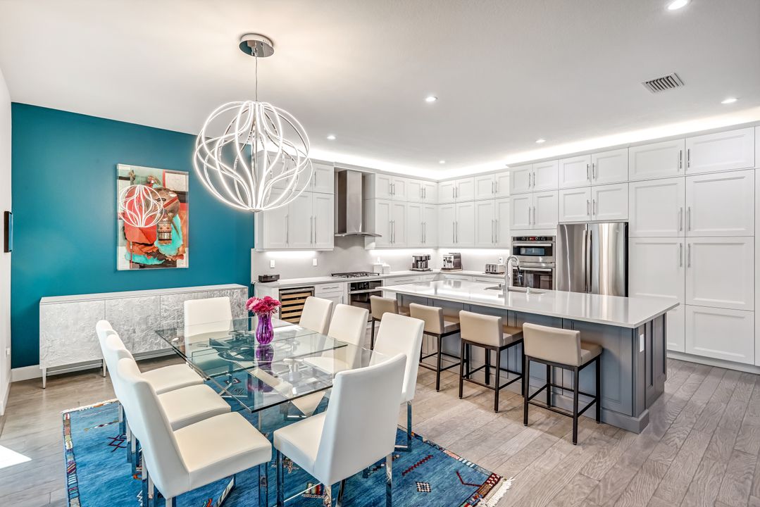 12083 Azalea Wy, Naples, FL 34120