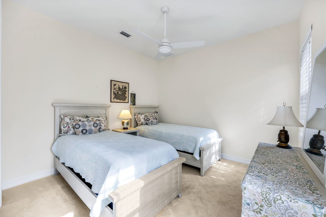 4963 Rustic Oaks Cir, Naples, FL 34105