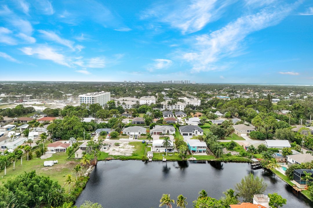 3940 Bennett Ln, Bonita Springs, FL 34134