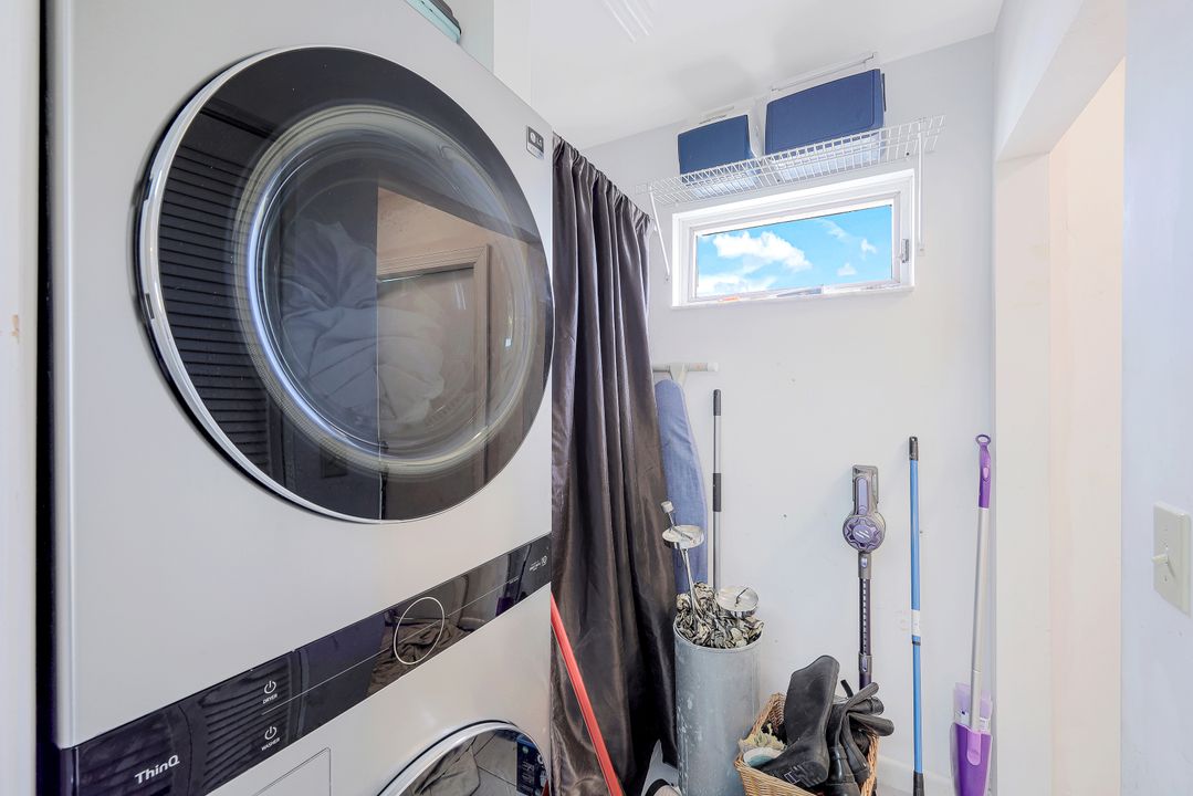 9 Front St #9 Bella Florals Commercial, Marco Island, FL 34145