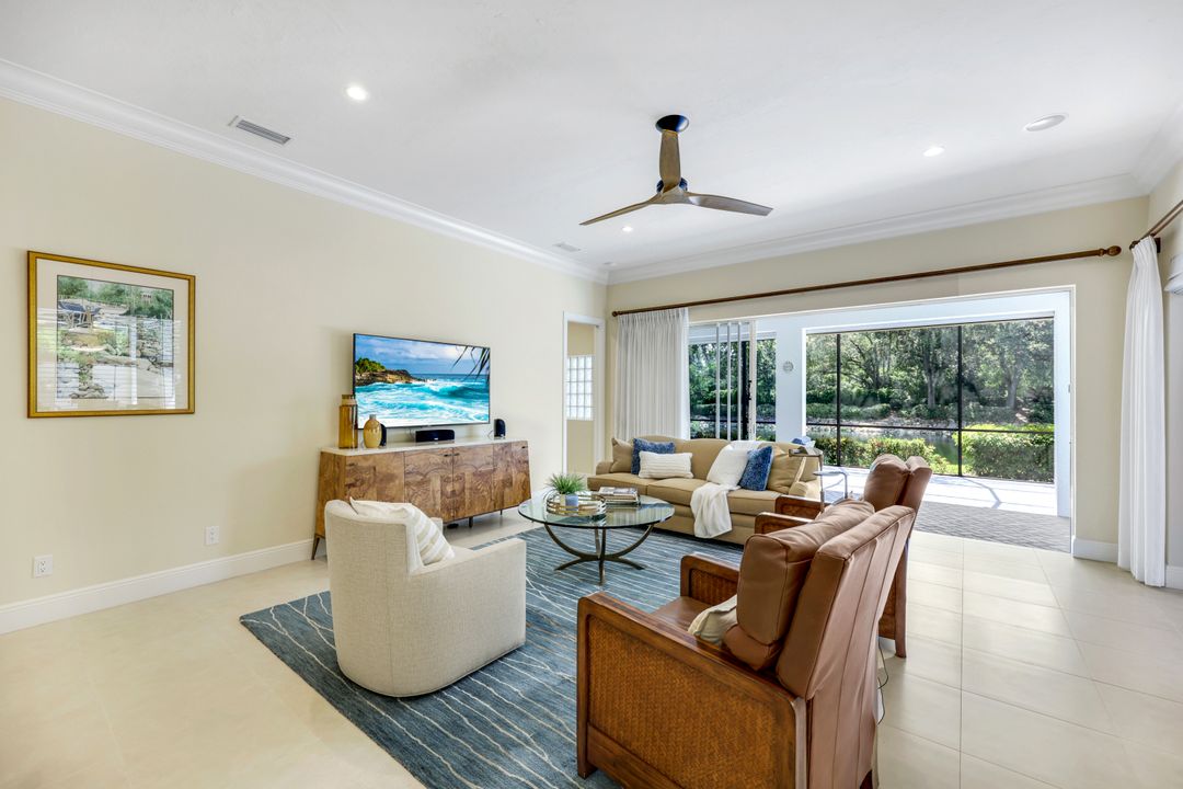 6632 Glen Arbor Way, Naples, FL 34119