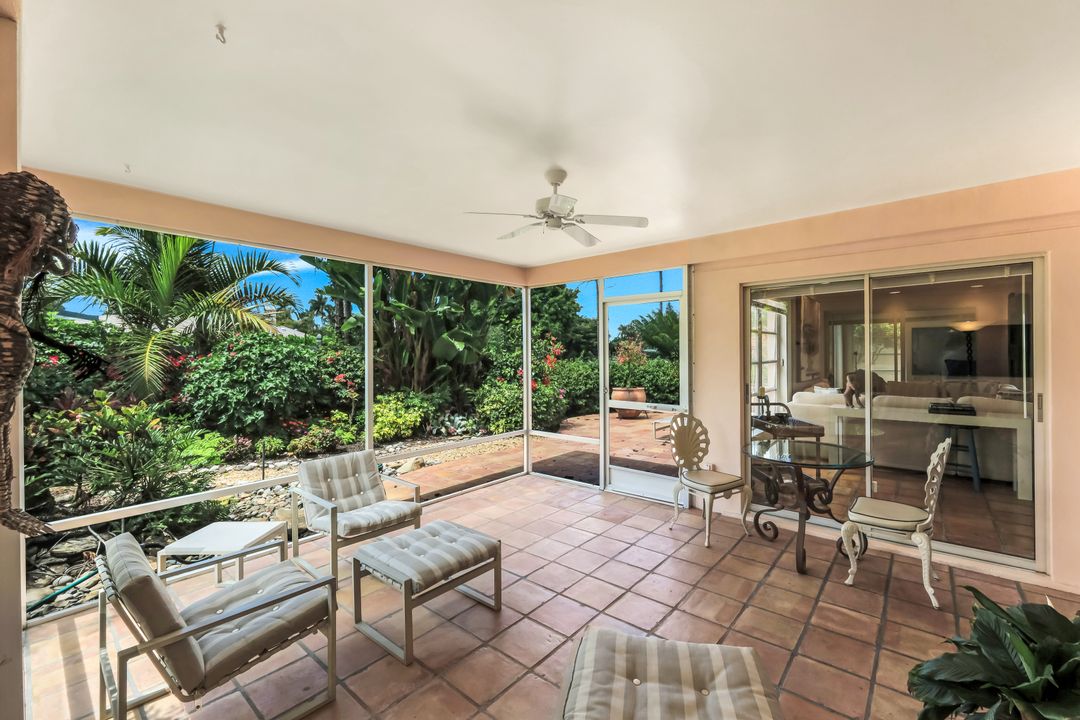 330 Bald Eagle Dr, Naples, FL 34105