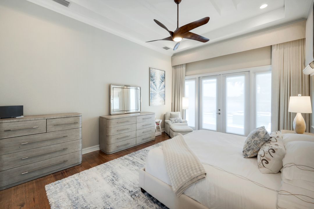 6259 Lightbourn Wy, Naples, FL 34113