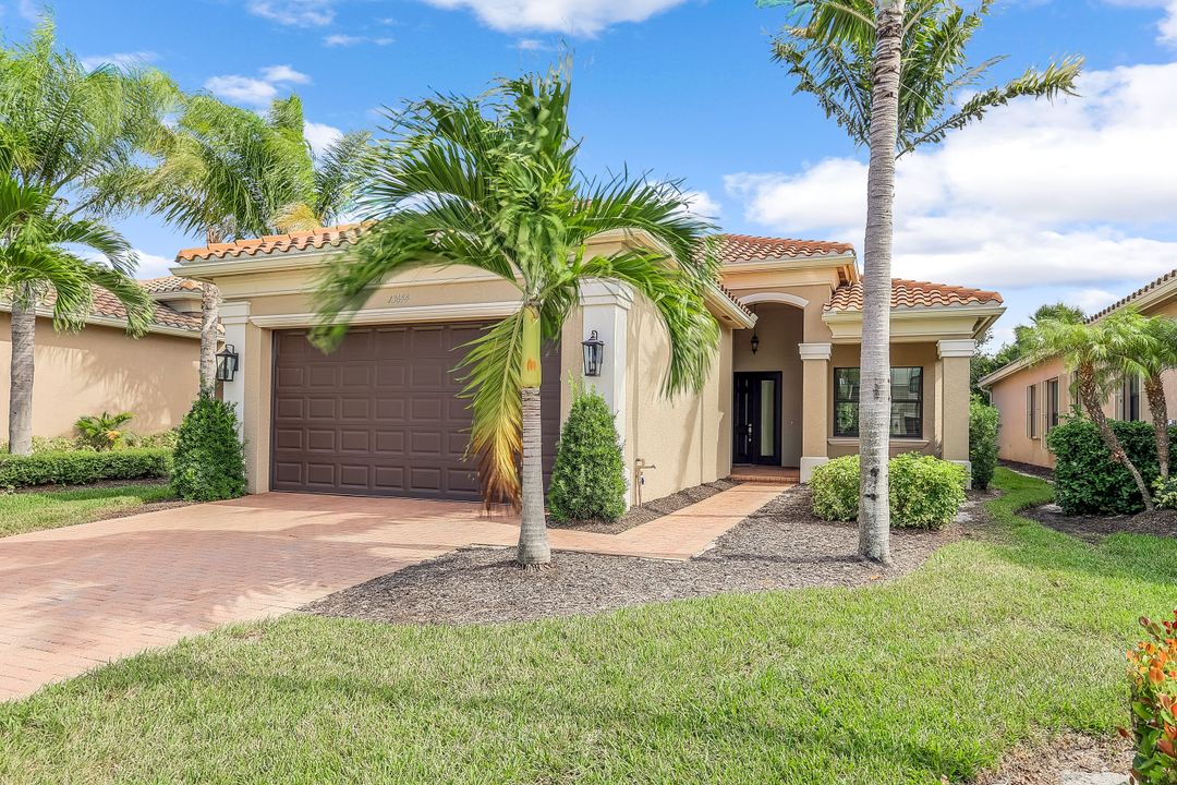 13644 Mandarin Cir, Naples, FL 34109