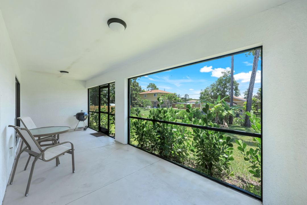 18209 Hawthorne Rd, Fort Myers, FL 33967