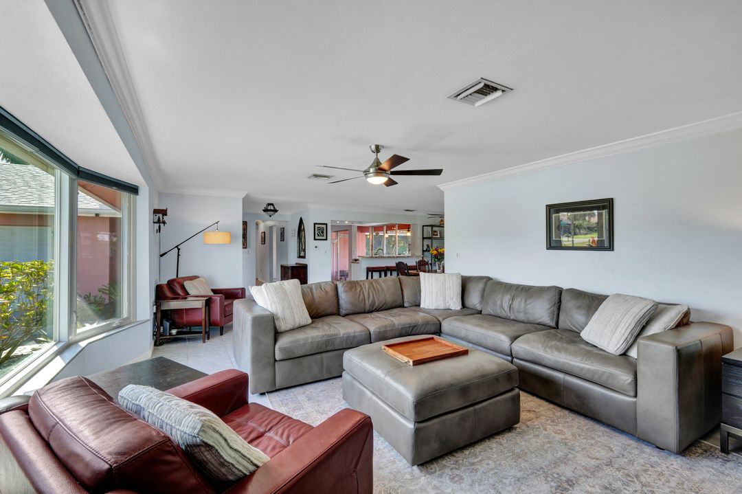 4232 SE 8th Pl, Cape Coral, FL 33904