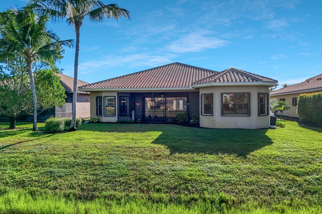 3384 Atlantic Cir, Naples, FL 34119