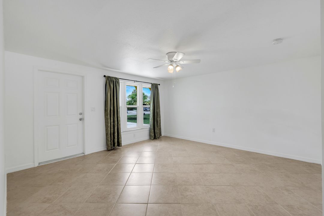 11330 Linda Loma Dr, Fort Myers, FL 33908