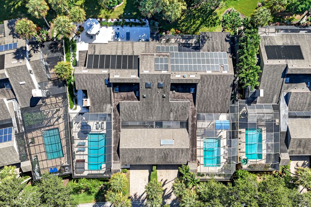 370 Edgemere Way N, Naples, FL 34105