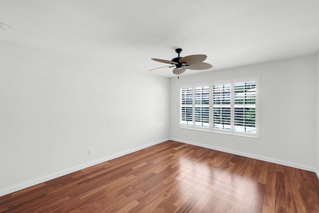 4155 St George Ln, Naples, FL 34119