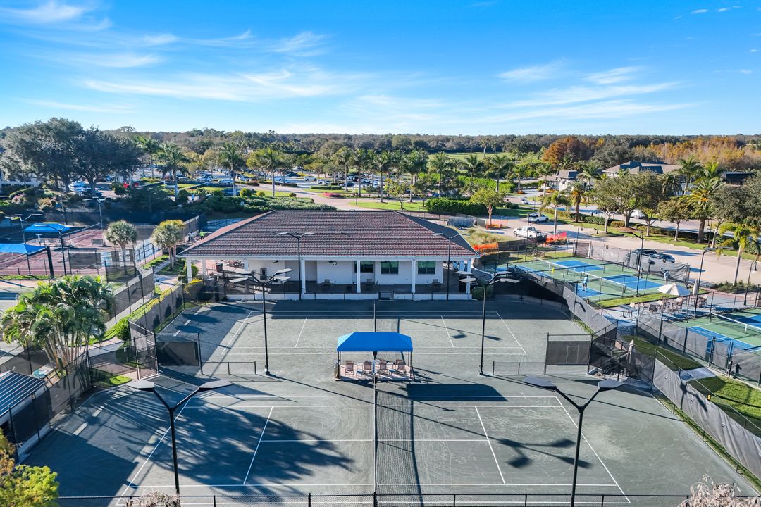 28864 Blaisdell Dr, Naples, FL 34119