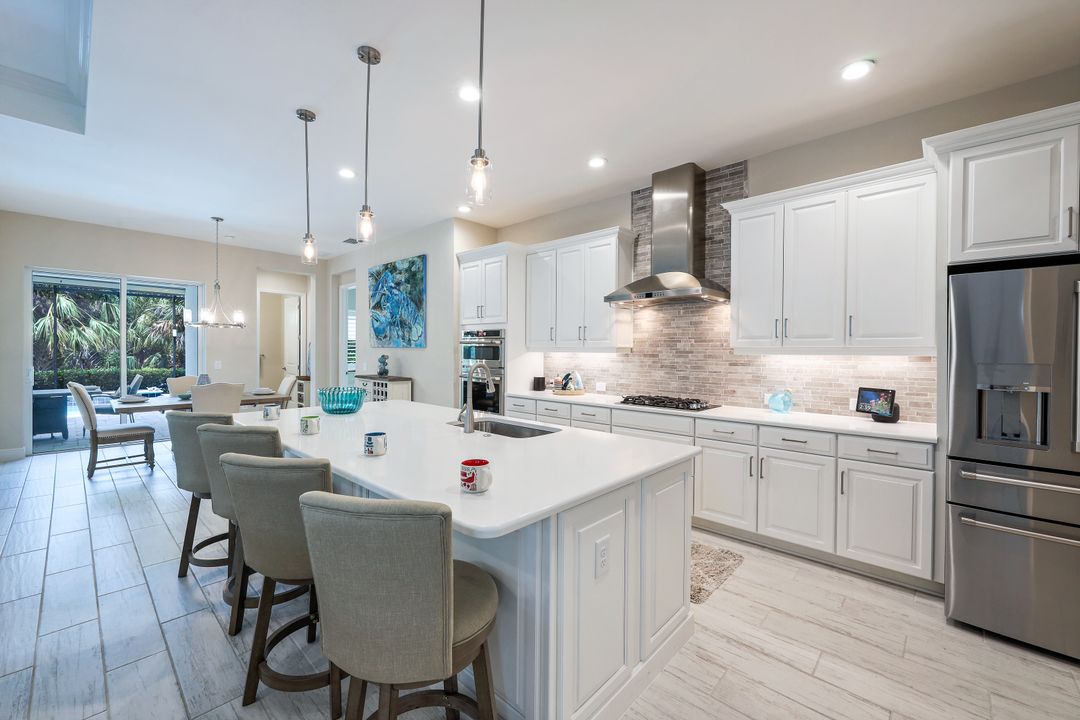 13749 Woodhaven Cir, Fort Myers, FL 33905