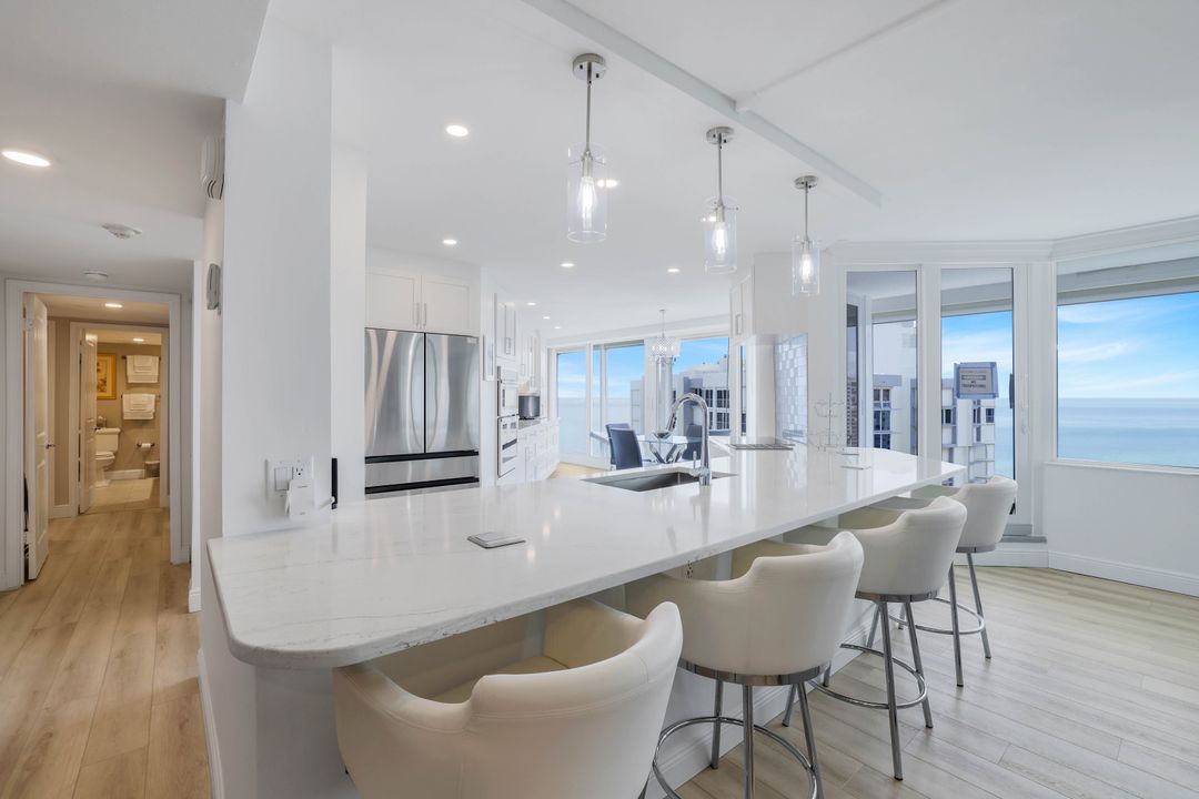 4041 Gulf Shore Blvd N #1705, Naples, FL 34103