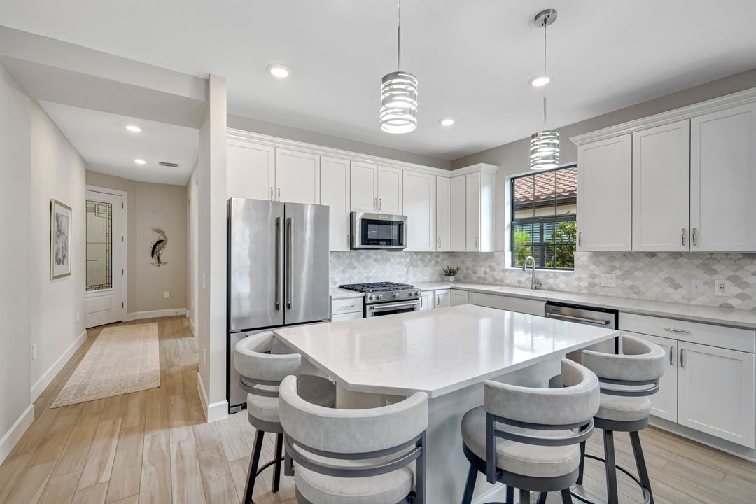 17408 Corsini Dr, Fort Myers, FL 33913