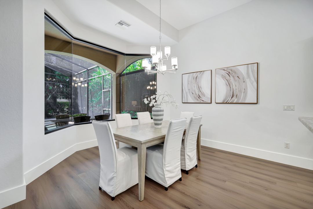 5717 Hammock Isles Dr, Naples, FL 34119