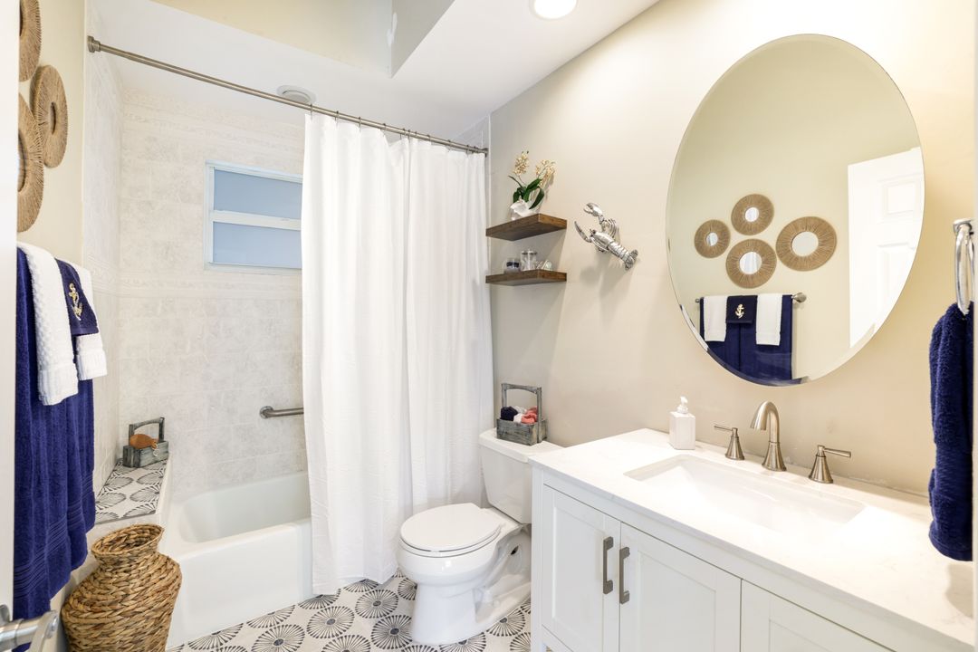 360 Gumbo Limbo Ln, Marco Island, FL 34145