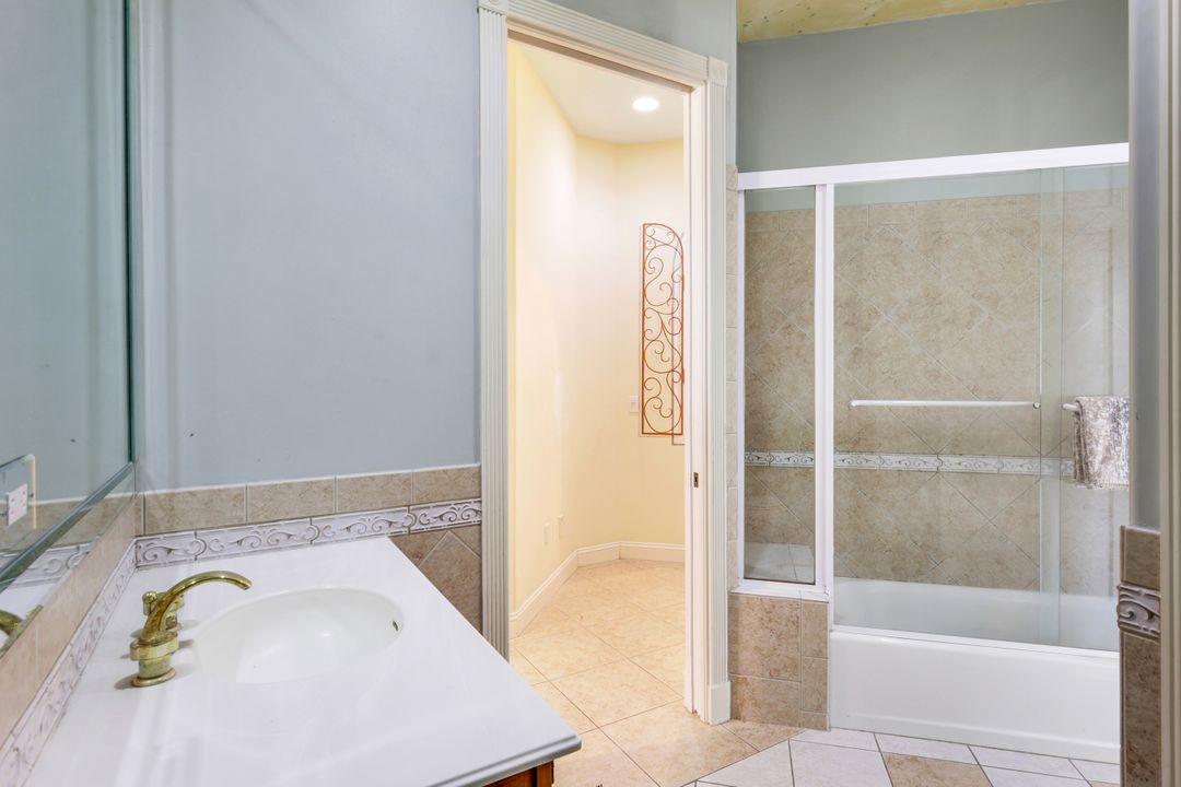 14581 Headwater Bay Ln, Fort Myers, FL 33908