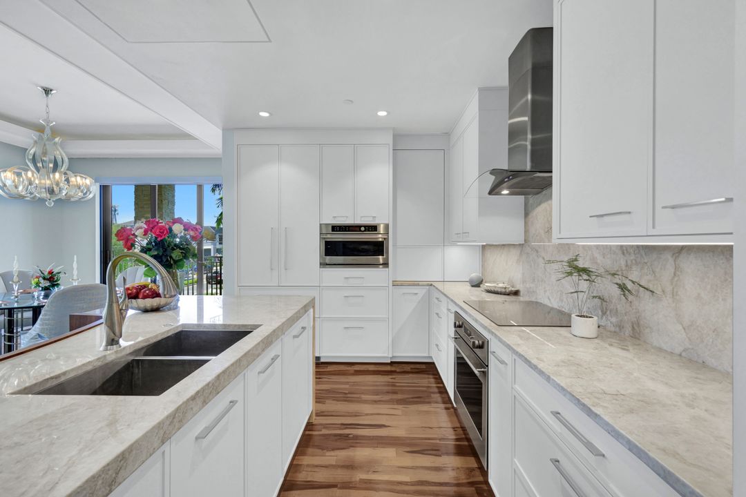 1035 3rd Ave S #201, Naples, FL 34102