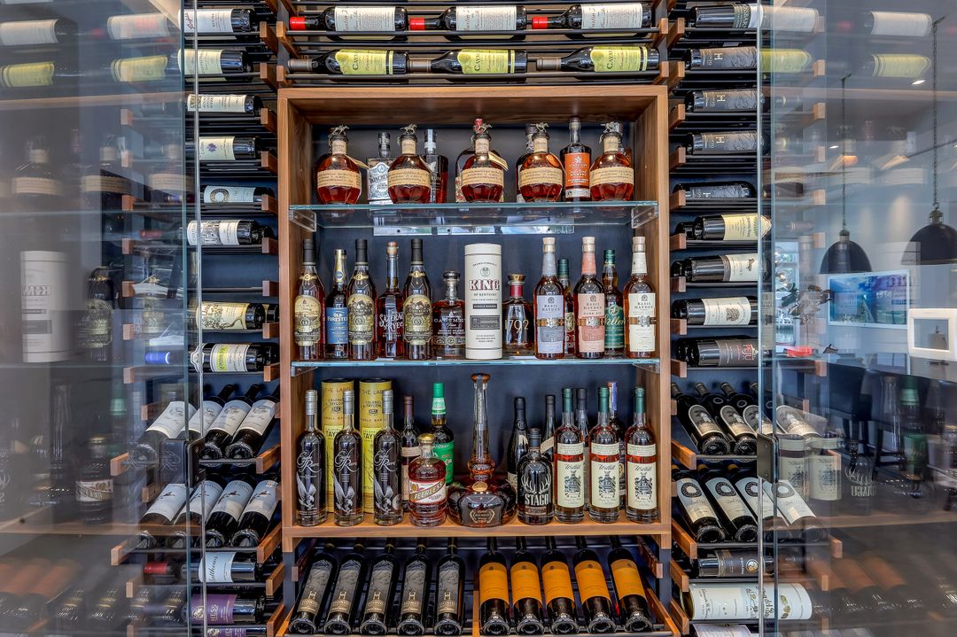 685 Cameo Ct, Marco Island, FL 34145