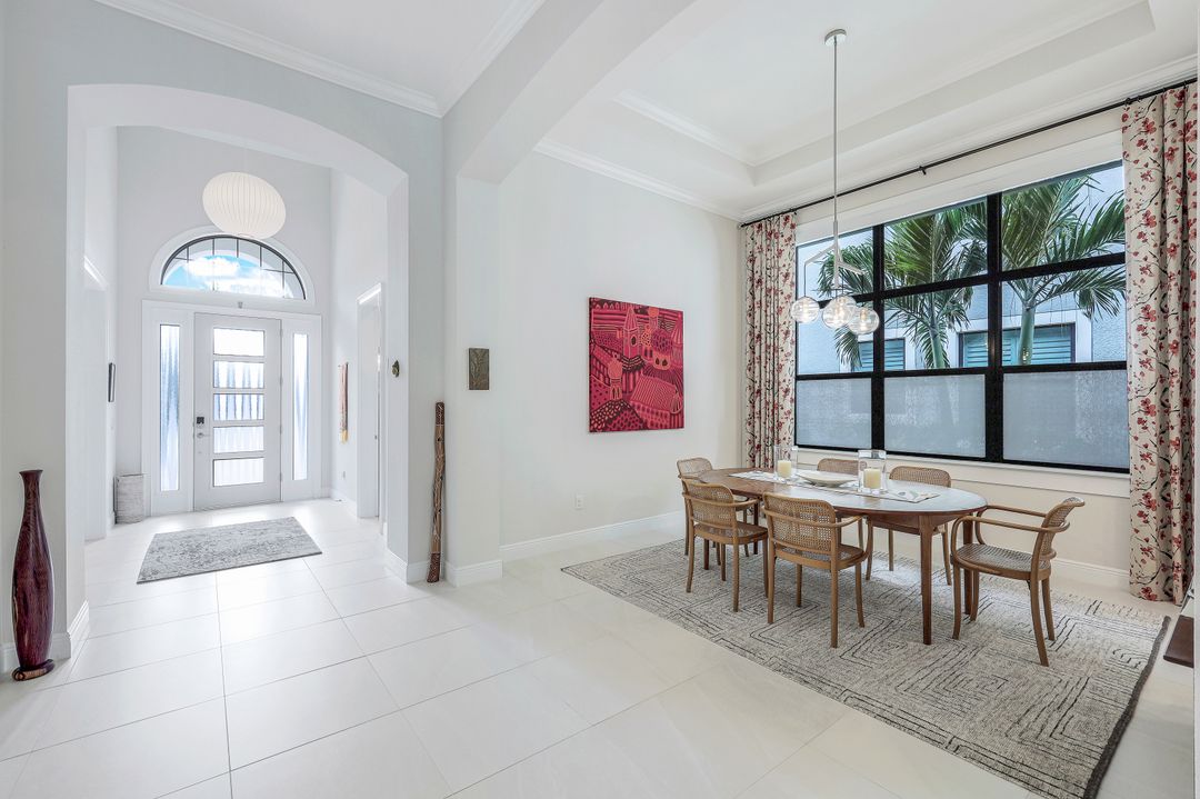 12762 Dundee Ln, Naples, FL 34120