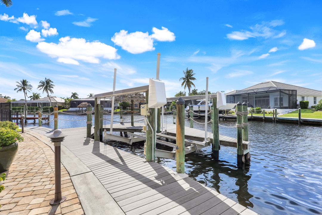 5502 Harbour Preserve Cir, Cape Coral, FL 33914
