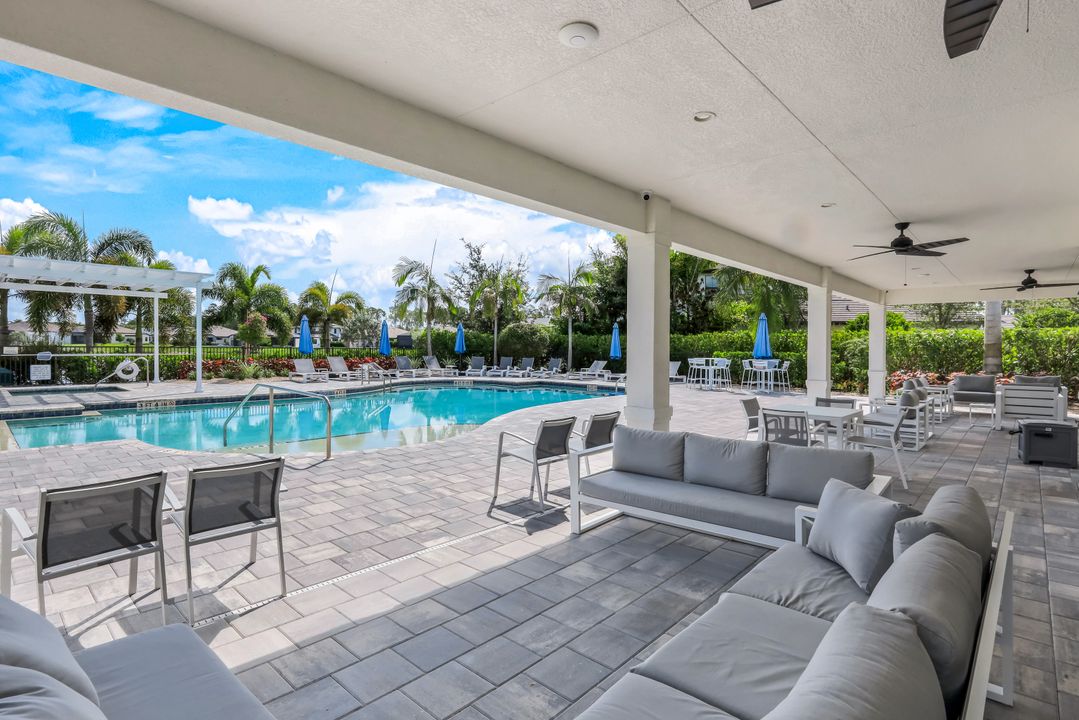 14788 Kingfisher Lp, Naples, FL 34120