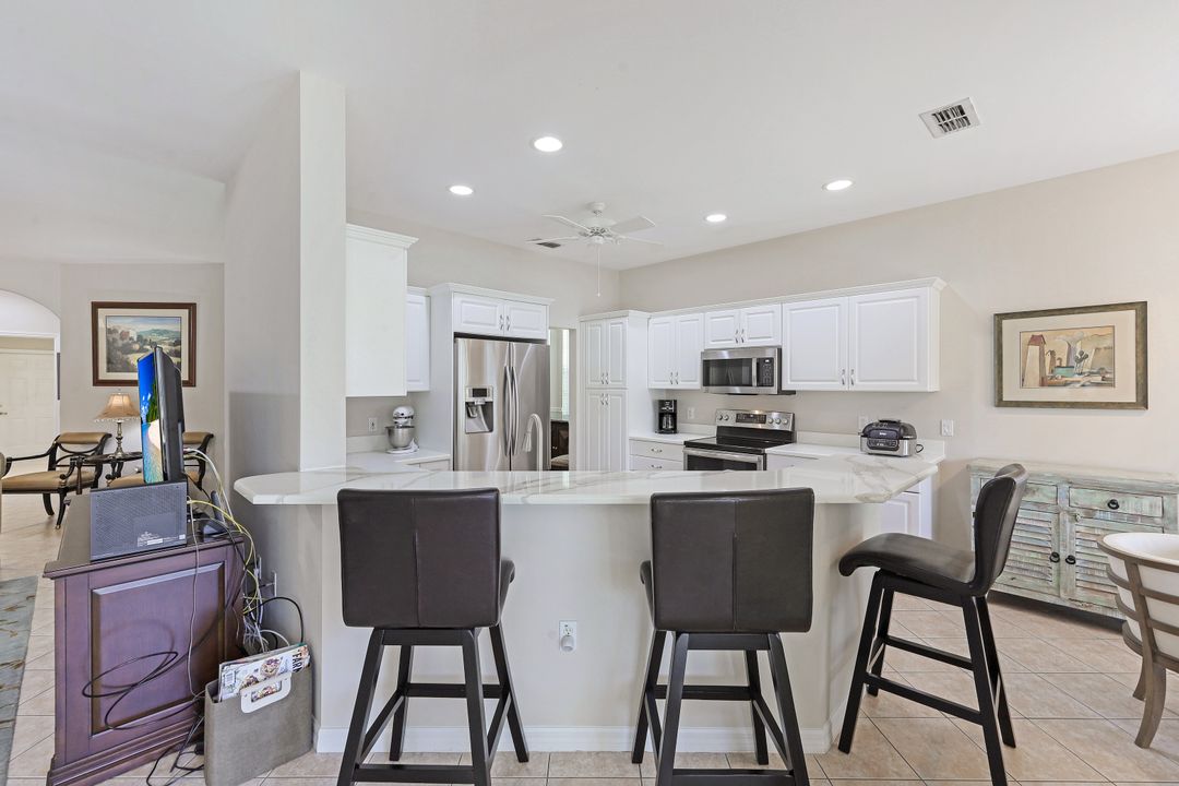 2240 Hawksridge Dr #2201, Naples, FL 34105