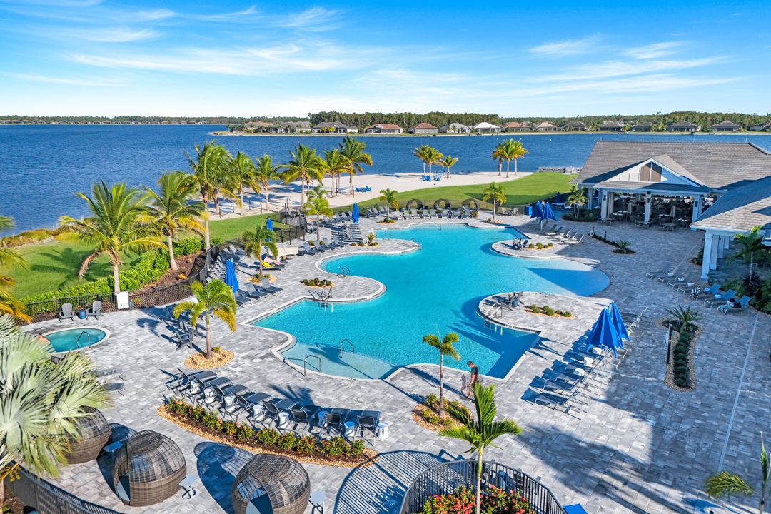 14841 Blue Bay Cir, Miromar Lakes, FL 33913