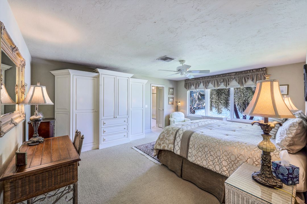 1894 Woodbine Ct, Marco Island, FL 34145