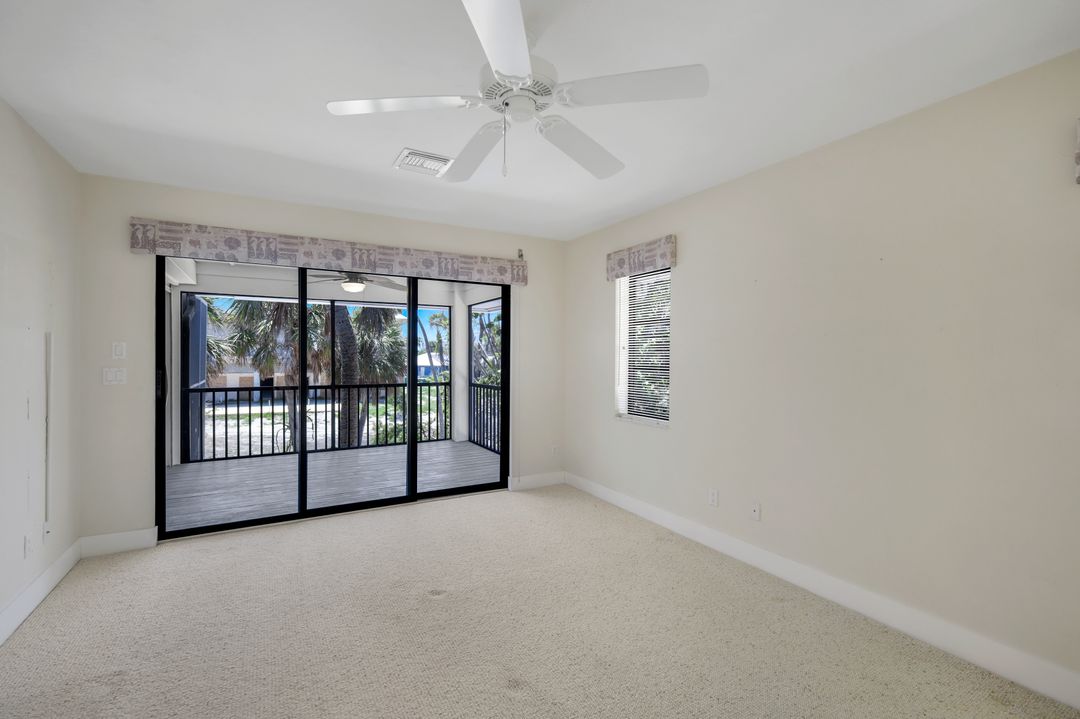 1043 Blue Heron Dr, Sanibel, FL 33957