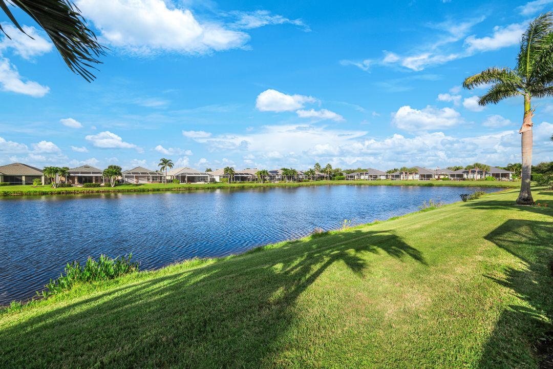 2641 Anguilla Dr, Cape Coral, FL 33991