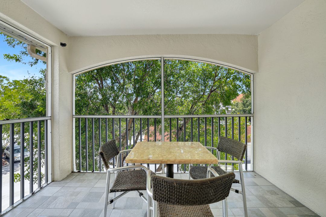 4670 St Croix Ln #632, Naples, FL 34109