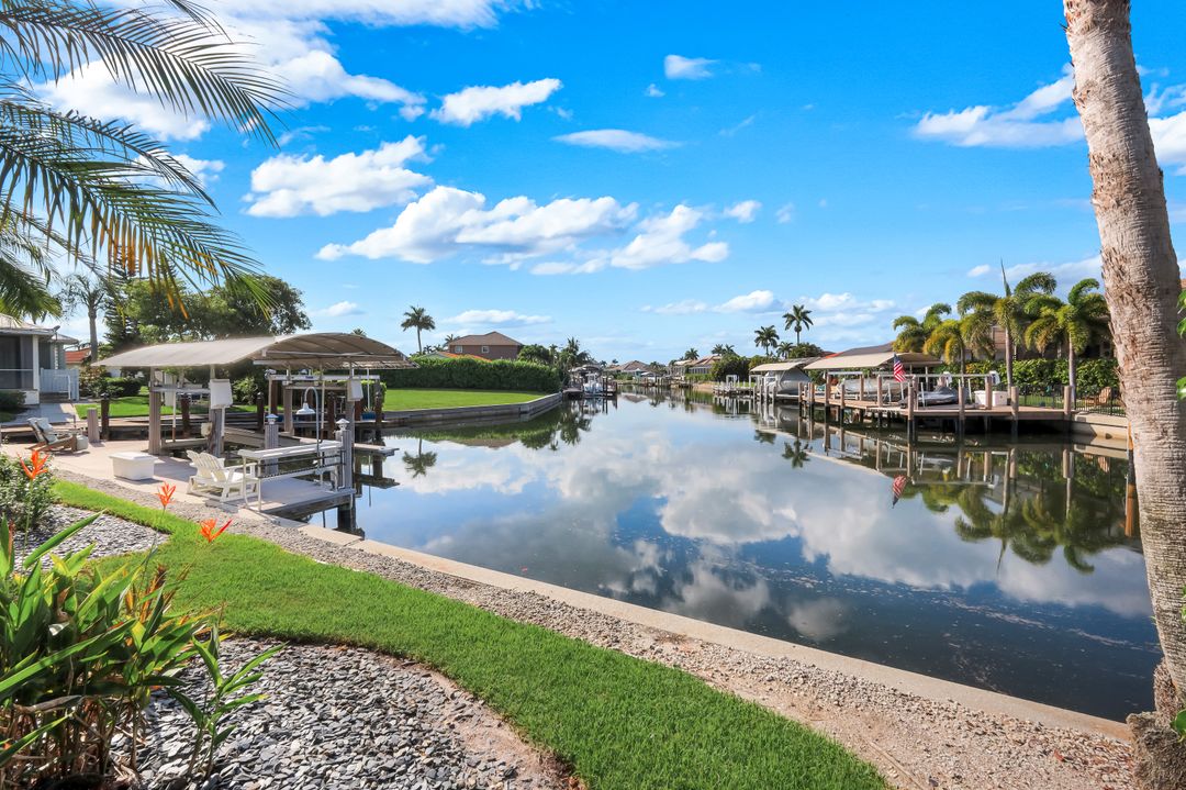 1771 Hummingbird Ct, Marco Island, FL 34145