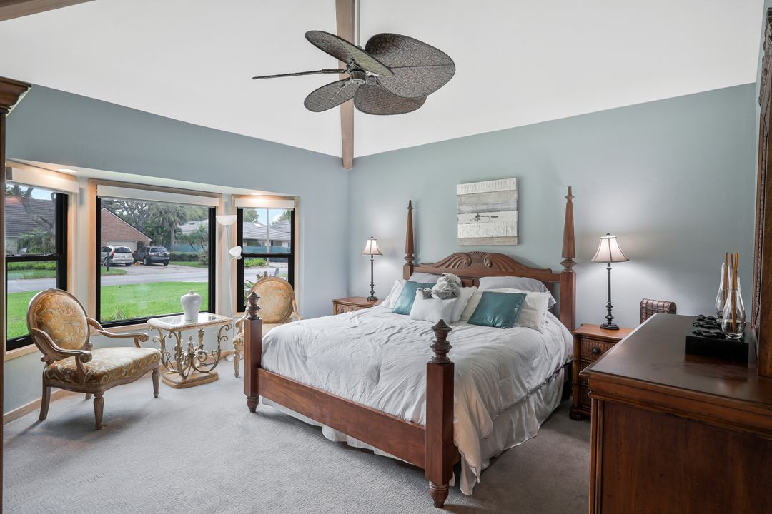 730 Bay Tree Ct, Naples, FL 34108