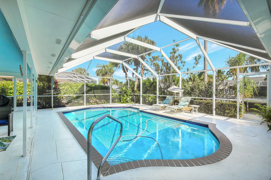 5301 SW 8th Pl, Cape Coral, FL 33914