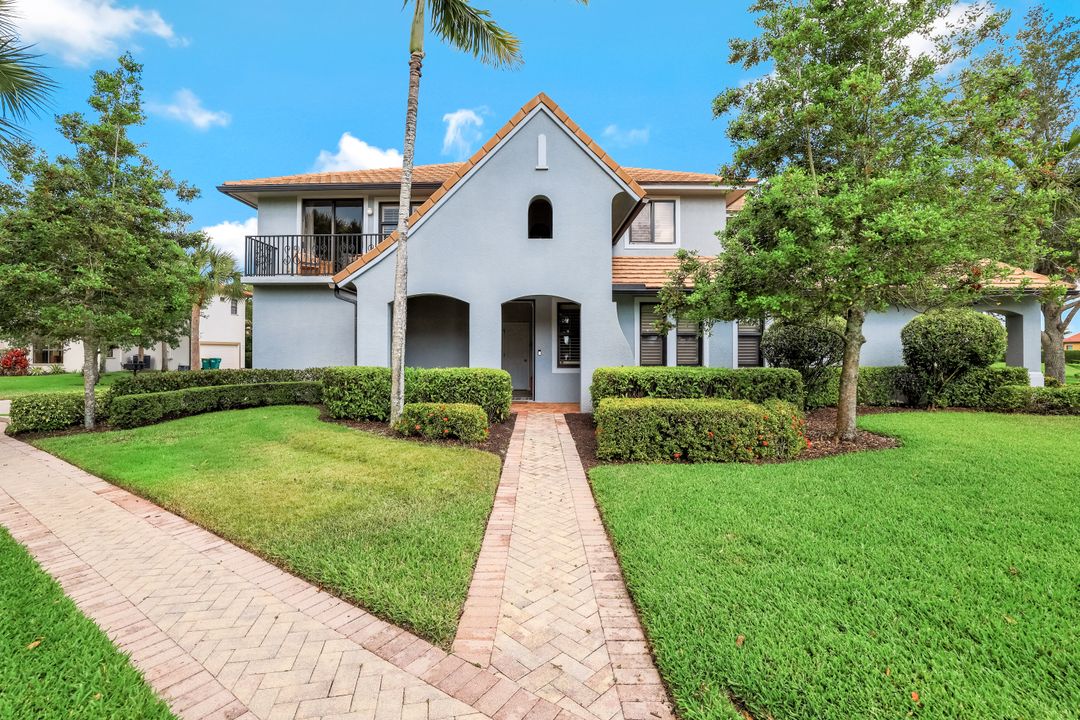 1383 Artesia Dr E #701, Naples, FL 34113