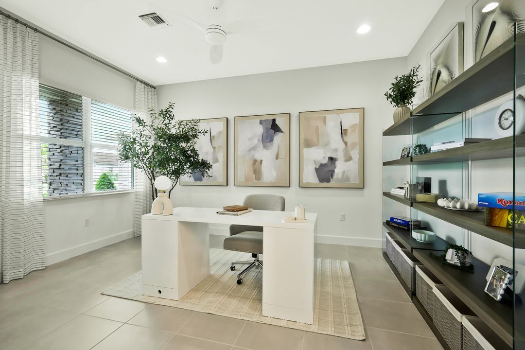 11805 Drake Ln, Naples, FL 34120