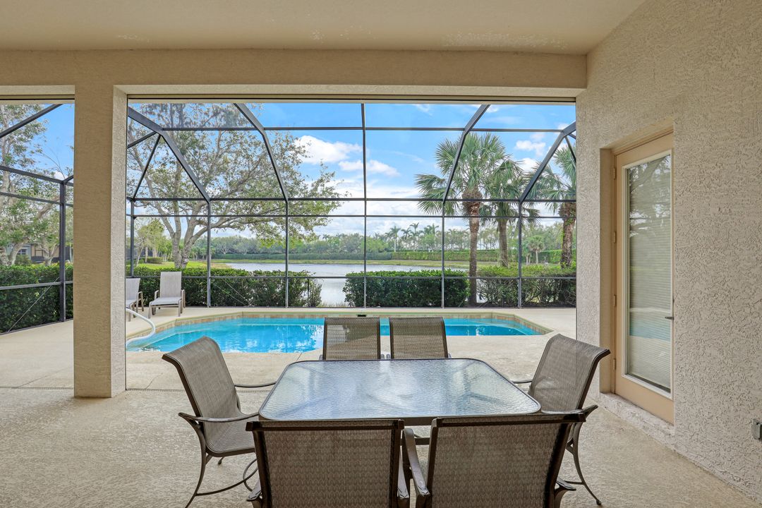 9956 St Moritz Dr, Miromar Lakes, FL 33913